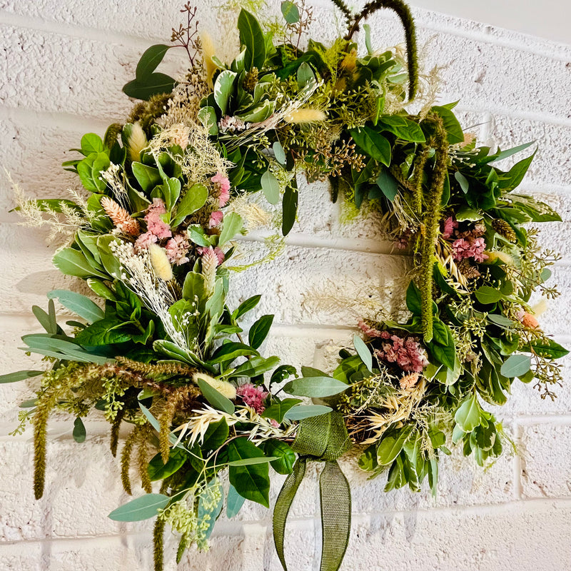 Wreaths & Rosé workshop