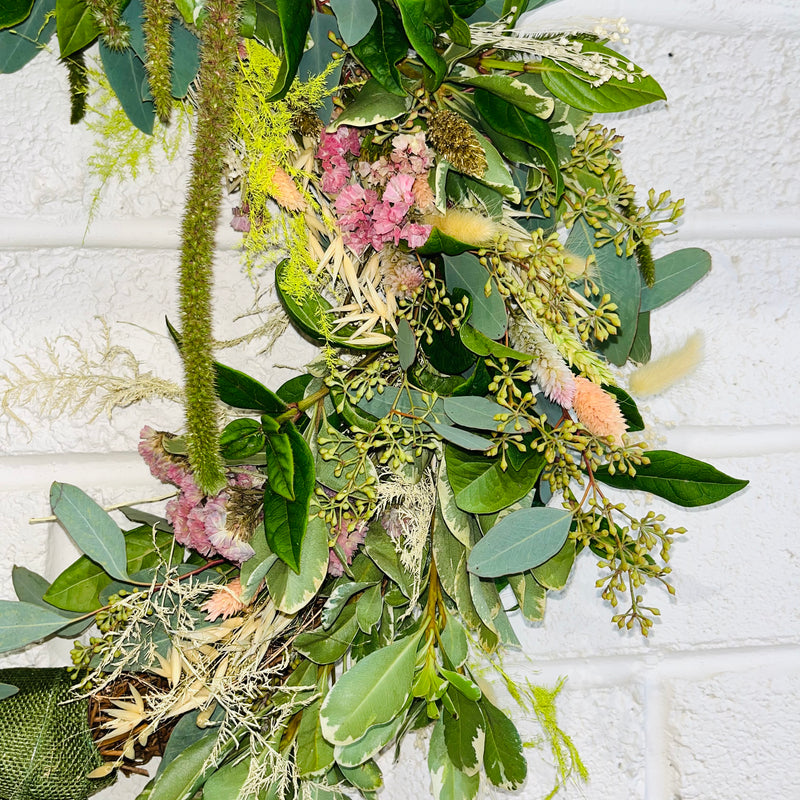 Wreaths & Rosé workshop