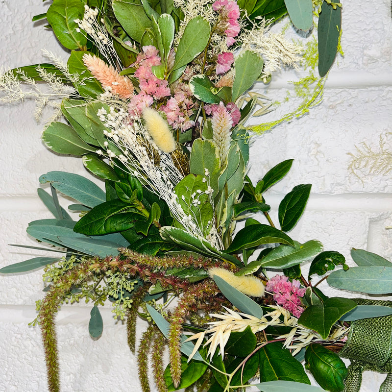 Wreaths & Rosé workshop