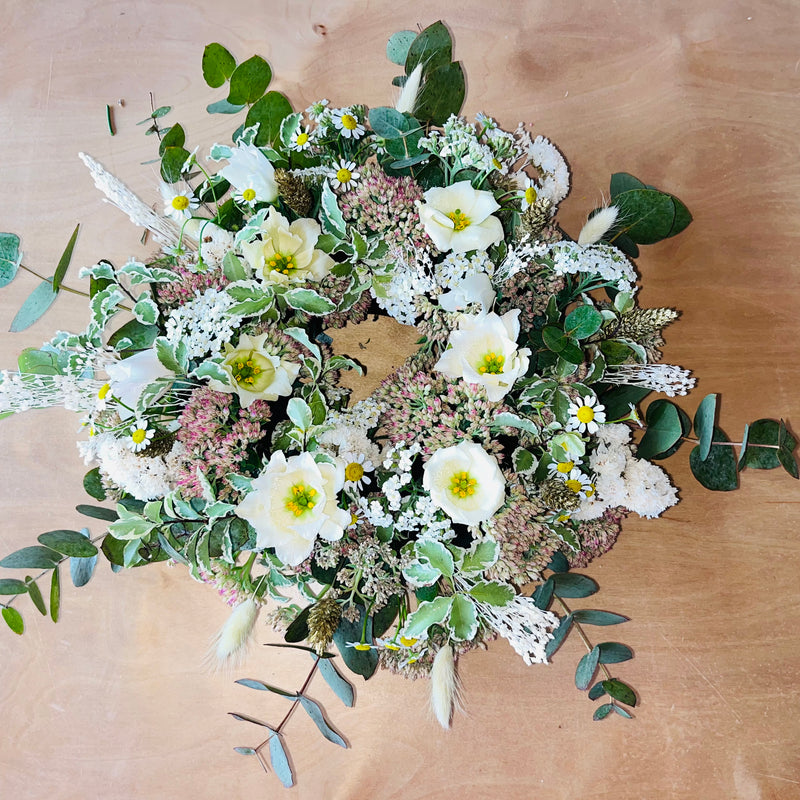 Remembrance Posies & Wreaths